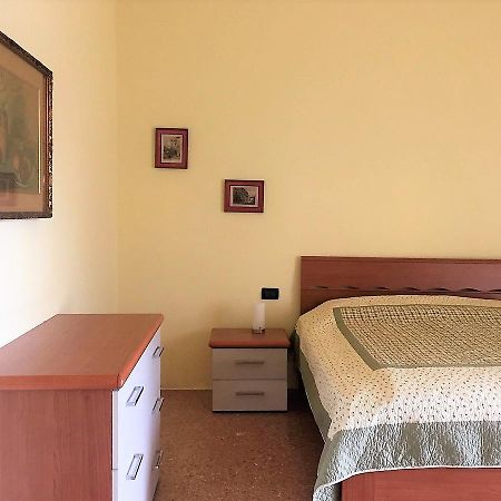 Appartamento Del Sole Desenzano del Garda Luaran gambar