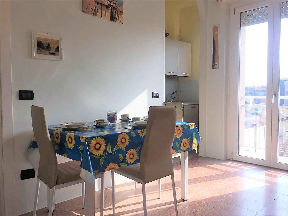Appartamento Del Sole Desenzano del Garda Luaran gambar